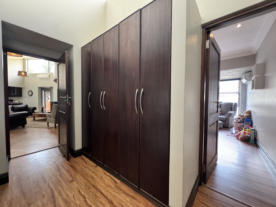 4 Bedroom Property for Sale in Wilkoppies North West